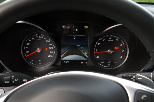 Mercedes-Benz GLC GLC 300 4M AMG line | Luchtvering Panorama Leder Burmester Dodehoek LED ILS