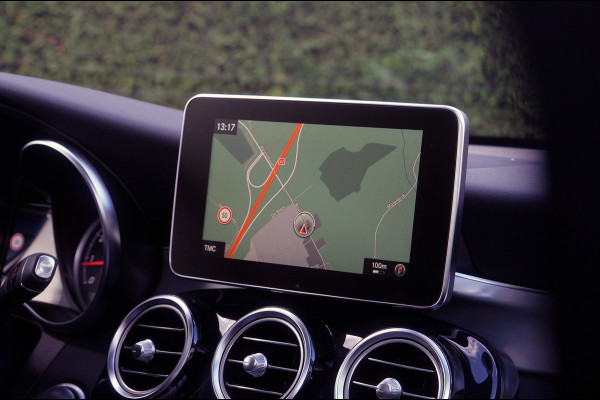 Mercedes-Benz GLC GLC 300 4M AMG line | Luchtvering Panorama Leder Burmester Dodehoek LED ILS