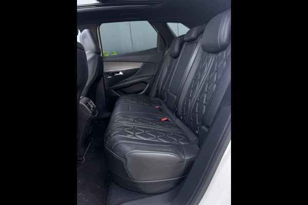 Peugeot 3008 1.6 HYbrid4 300 GT FULL PANO NAVI CLIMATE CAMERA SPORTVELGEN