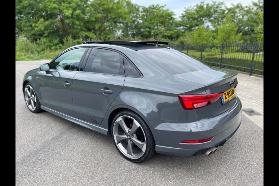 Audi A3 Limousine 1.5 TFSI 3X S-LINE PANO/B&O/CAM/NAVI/ VIRTUAL COCKPIT MATRIX LAMPEN