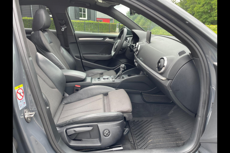 Audi A3 Limousine 1.5 TFSI 3X S-LINE PANO/B&O/CAM/NAVI/ VIRTUAL COCKPIT MATRIX LAMPEN