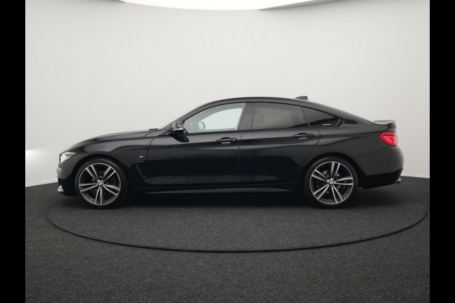 BMW 4 Serie Gran Coupé 420i M-Sport | Sportstoelen | Camera | Apple Carplay | Navi Prof | 19" | Elektrisch bedienbare achterklep |