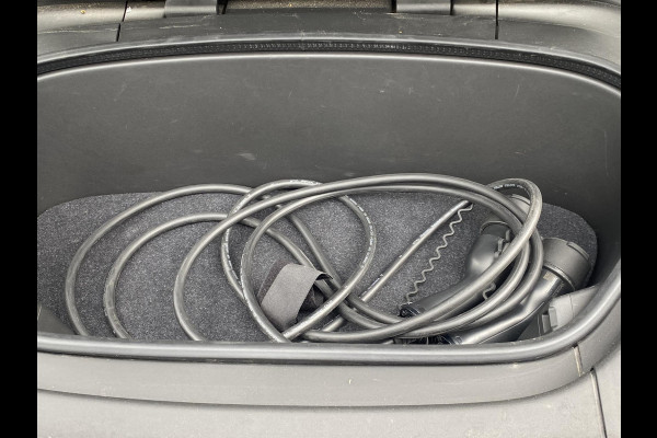 Volvo XC40 Recharge Plus STOEL + STUURVERWARMING | LEDER/ALCANTARA | RIJKLAAR INCL. 12 MND. BOVAGGARANTIE