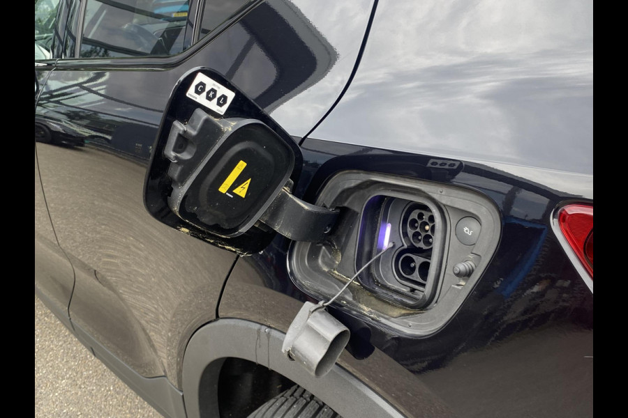 Volvo XC40 Recharge Plus STOEL + STUURVERWARMING | LEDER/ALCANTARA | RIJKLAAR INCL. 12 MND. BOVAGGARANTIE