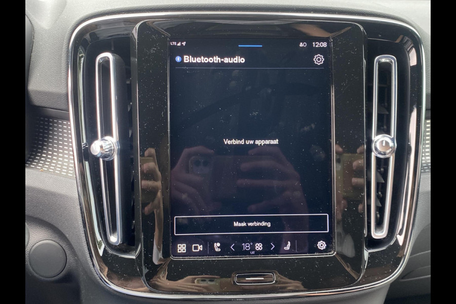 Volvo XC40 Recharge Plus STOEL + STUURVERWARMING | LEDER/ALCANTARA | RIJKLAAR INCL. 12 MND. BOVAGGARANTIE