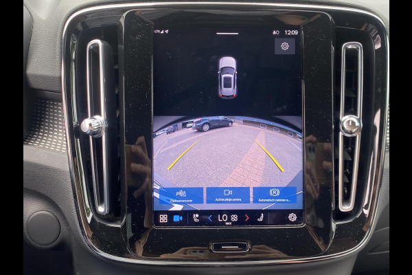 Volvo XC40 Recharge Plus STOEL + STUURVERWARMING | LEDER/ALCANTARA | RIJKLAAR INCL. 12 MND. BOVAGGARANTIE