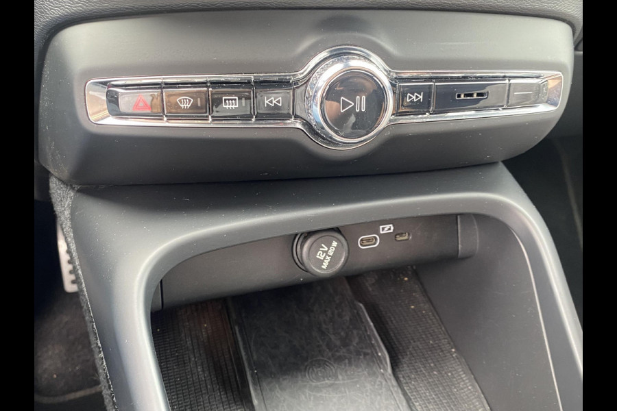 Volvo XC40 Recharge Plus STOEL + STUURVERWARMING | LEDER/ALCANTARA | RIJKLAAR INCL. 12 MND. BOVAGGARANTIE