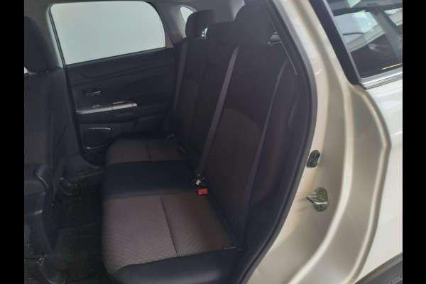 Mitsubishi ASX 1.6 Cleartec Intense+ Rijklaar + 12 maanden Bovag-garantie Henk Jongen Auto's in Helmond,  al 50 jaar service zoals 't hoort!