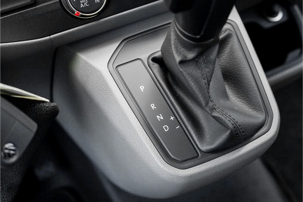 Volkswagen Transporter 2.0 TDI L2H1 Highline DSG Leder NL Auto