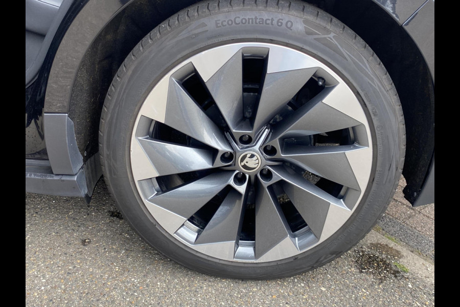 Škoda ENYAQ iV 60 ORIG. NL. NAP KM. | CAMERA | STOELVERWARMING VOOR + ACHTER | ELEK. TREKHAAK