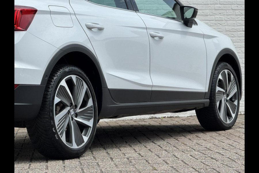 Seat Arona 1.0 TSI FR Online Led Leder/alcantara Camera Cruise Clima Afn trekhaak 18 inch+allseason