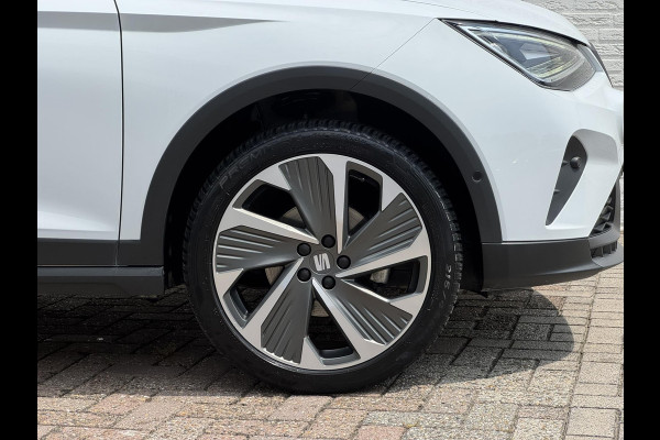 Seat Arona 1.0 TSI FR Online Led Leder/alcantara Camera Cruise Clima Afn trekhaak 18 inch+allseason