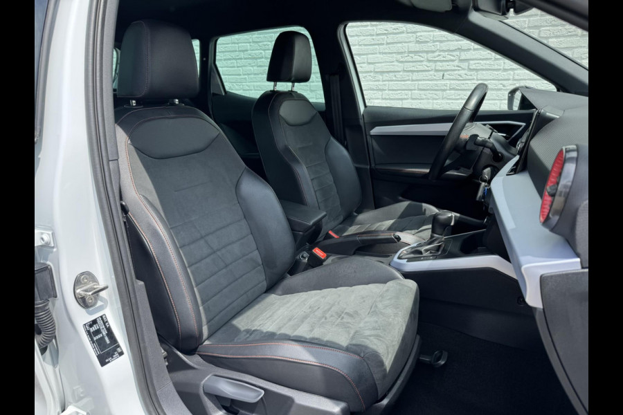 Seat Arona 1.0 TSI FR Online Led Leder/alcantara Camera Cruise Clima Afn trekhaak 18 inch+allseason