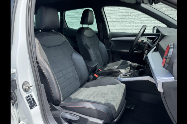 Seat Arona 1.0 TSI FR Online Led Leder/alcantara Camera Cruise Clima Afn trekhaak 18 inch+allseason