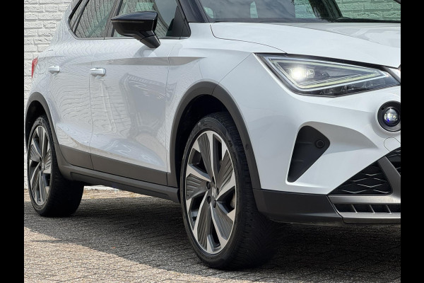 Seat Arona 1.0 TSI FR Online Led Leder/alcantara Camera Cruise Clima Afn trekhaak 18 inch+allseason