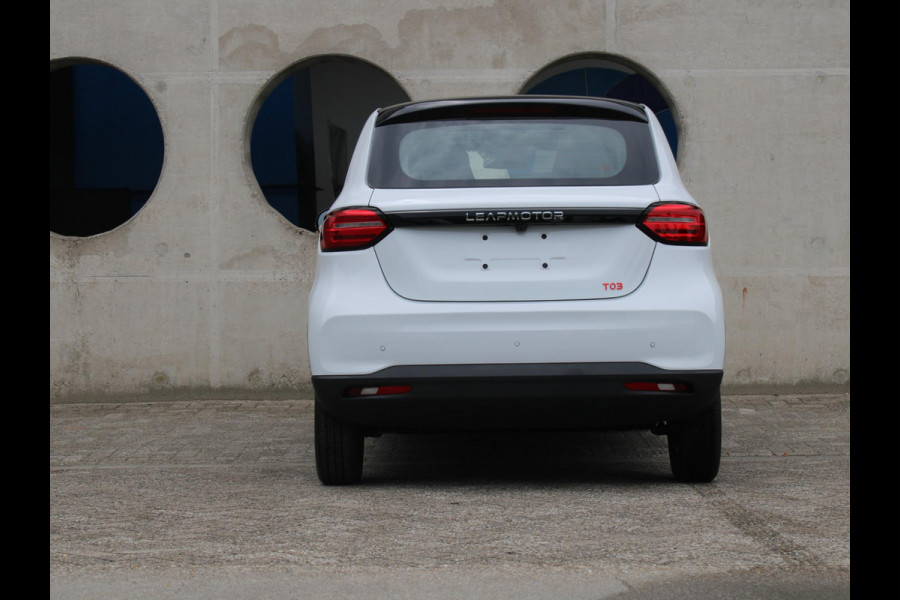 Leapmotor T03 Design 37.3 kWh | 2000 EURO VOORRAADBONUS* | 265 KM ACTIERADIUS | PANORAMADAK |