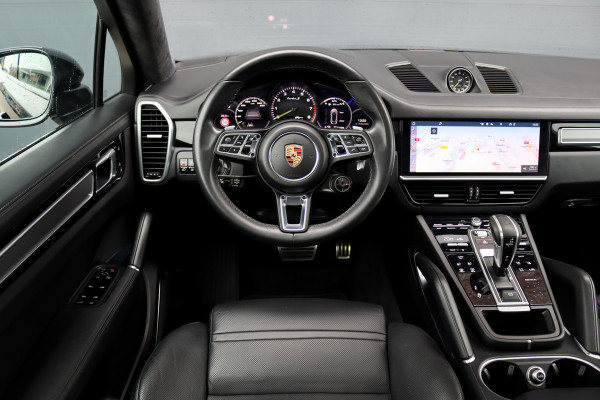 Porsche Cayenne Coupé 4.0 Turbo S E-Hybrid Aut8 | 680pk | Achterasbesturing | Keramisch | Panoramadak | PASM | Sport-Design-pakket | Sport-Chrono | Burmester High End | Memory | Stoelventilatie | HUD | Verwarmd Stuurwiel | PDLS+ |