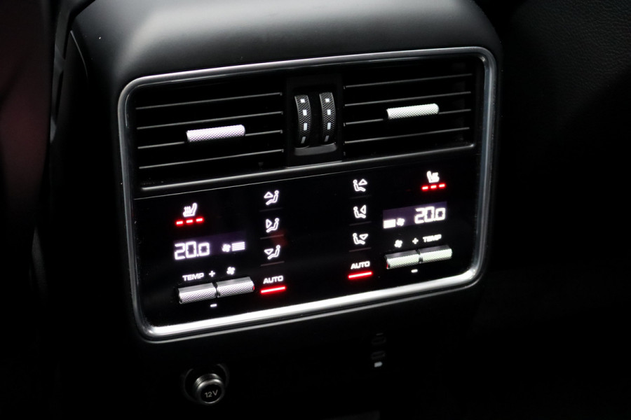 Porsche Cayenne Coupé 4.0 Turbo S E-Hybrid Aut8 | 680pk | Achterasbesturing | Keramisch | Panoramadak | PASM | Sport-Design-pakket | Sport-Chrono | Burmester High End | Memory | Stoelventilatie | HUD | Verwarmd Stuurwiel | PDLS+ |
