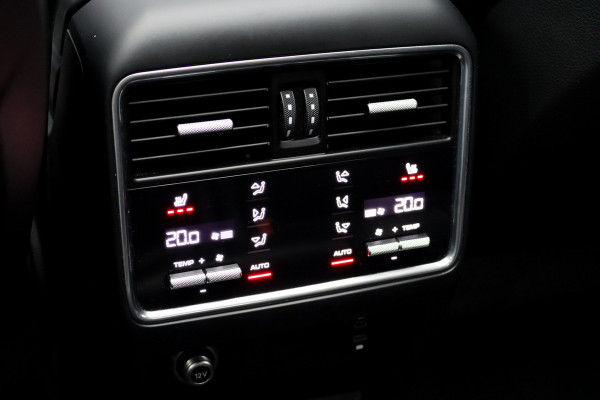 Porsche Cayenne Coupé 4.0 Turbo S E-Hybrid Aut8 | 680pk | Achterasbesturing | Keramisch | Panoramadak | PASM | Sport-Design-pakket | Sport-Chrono | Burmester High End | Memory | Stoelventilatie | HUD | Verwarmd Stuurwiel | PDLS+ |