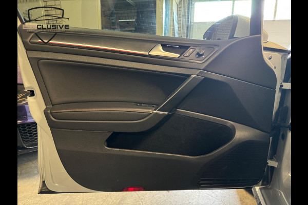 Volkswagen Golf 2.0 TSI GTI Performance PANO | ACC | LANE | BLIND | DYNAUDIO