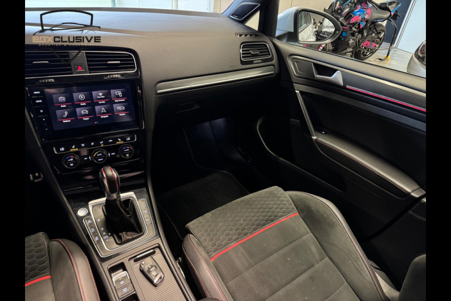 Volkswagen Golf 2.0 TSI GTI Performance PANO | ACC | LANE | BLIND | DYNAUDIO