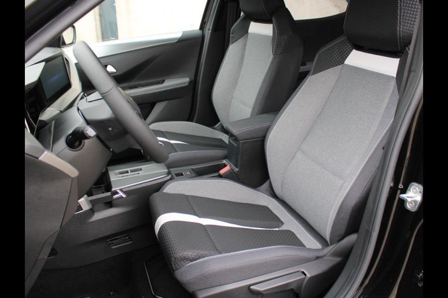 Opel Frontera 1.2 Turbo Hybrid GS | NAVIGATIE | COMFORT PAKKET |