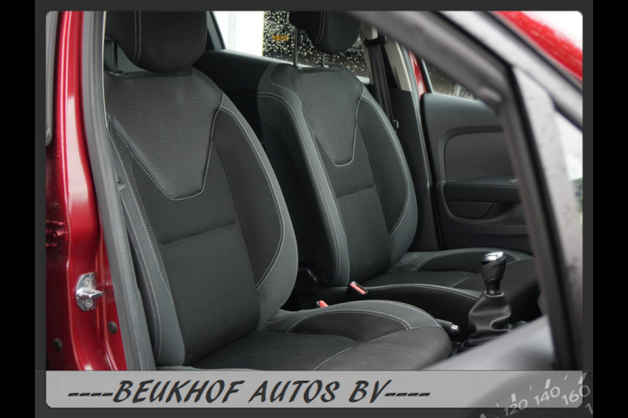 Renault Clio Estate 0.9 TCe Trekhaak Navi Carplay Airco Ecc