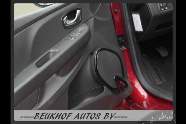 Renault Clio Estate 0.9 TCe Trekhaak Navi Carplay Airco Ecc
