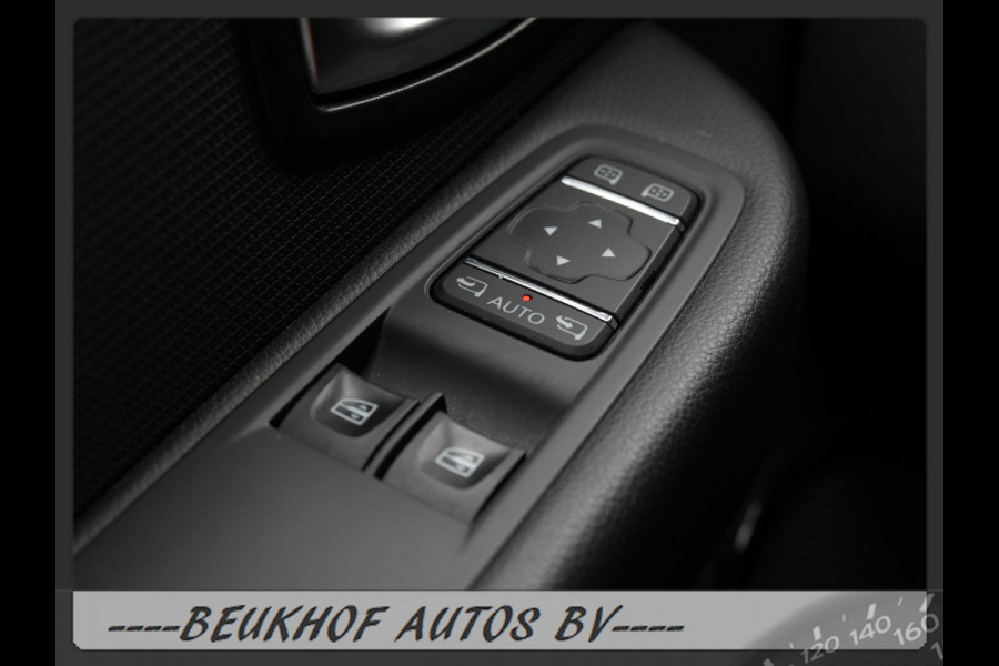 Renault Clio Estate 0.9 TCe Trekhaak Navi Carplay Airco Ecc
