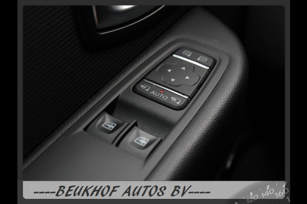 Renault Clio Estate 0.9 TCe Trekhaak Navi Carplay Airco Ecc