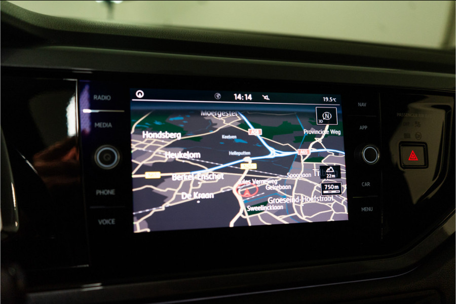Volkswagen Polo 1.0 TSI Highline 2x R-Line 116PK NL AUTO+NAP | 1e eigenaar | LED | Pano | Carplay | Aut. Airco | Garantie