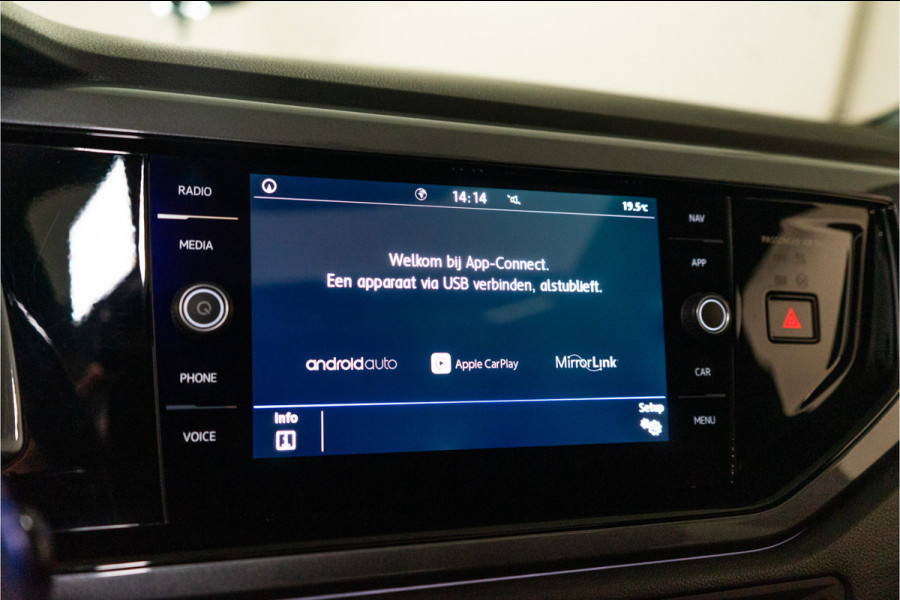Volkswagen Polo 1.0 TSI Highline 2x R-Line 116PK NL AUTO+NAP | 1e eigenaar | LED | Pano | Carplay | Aut. Airco | Garantie