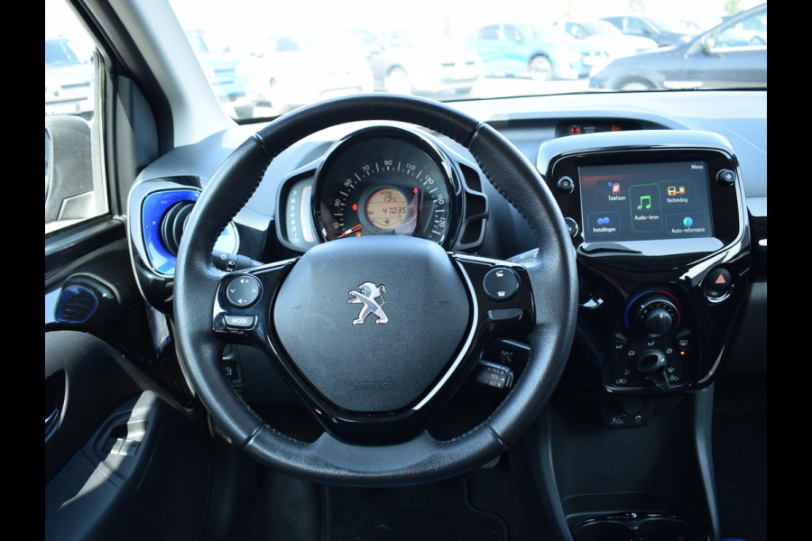 Peugeot 108 1.0 e-VTi 72pk Allure CARPLAY | AIRCO | LICHTMETALEN VELGEN |