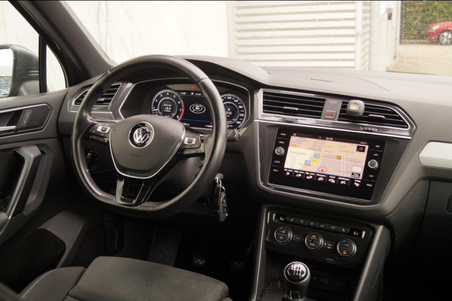 Volkswagen Tiguan 1.4 TSI 150pk R-Line Business -PANO-LED-ECC-NAVI-PDC-