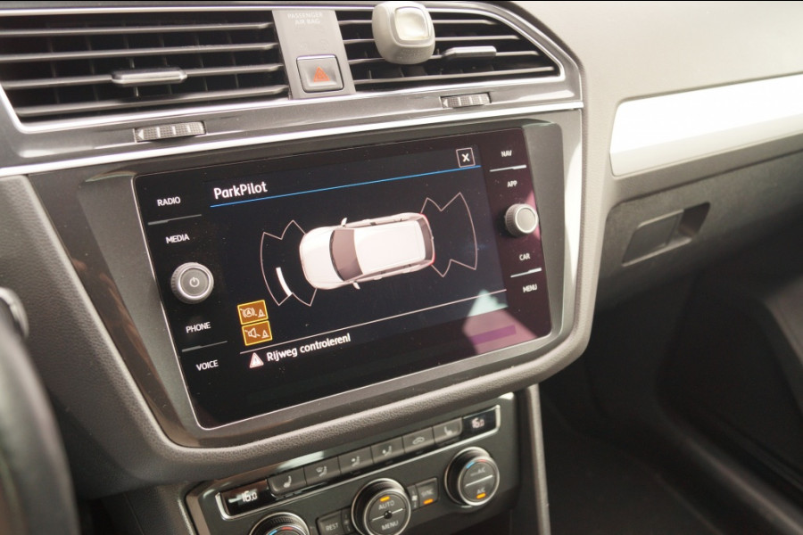 Volkswagen Tiguan 1.4 TSI 150pk R-Line Business -PANO-LED-ECC-NAVI-PDC-