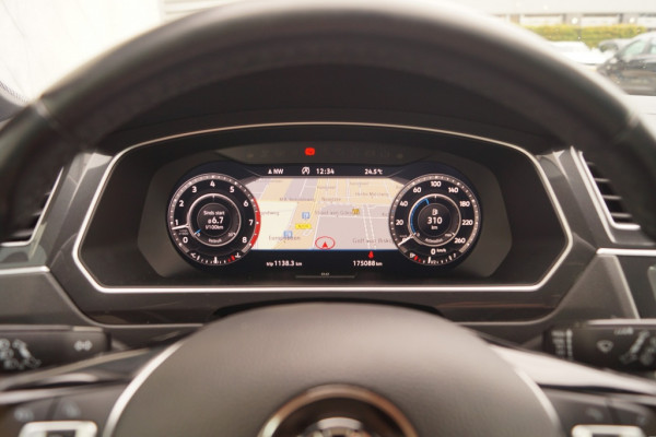 Volkswagen Tiguan 1.4 TSI 150pk R-Line Business -PANO-LED-ECC-NAVI-PDC-