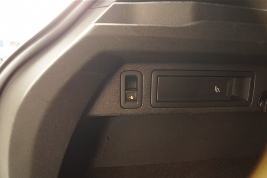 Volkswagen Tiguan 1.4 TSI 150pk R-Line Business -PANO-LED-ECC-NAVI-PDC-