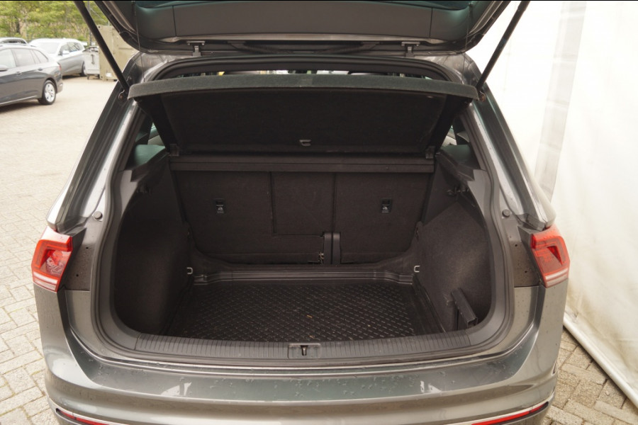 Volkswagen Tiguan 1.4 TSI 150pk R-Line Business -PANO-LED-ECC-NAVI-PDC-