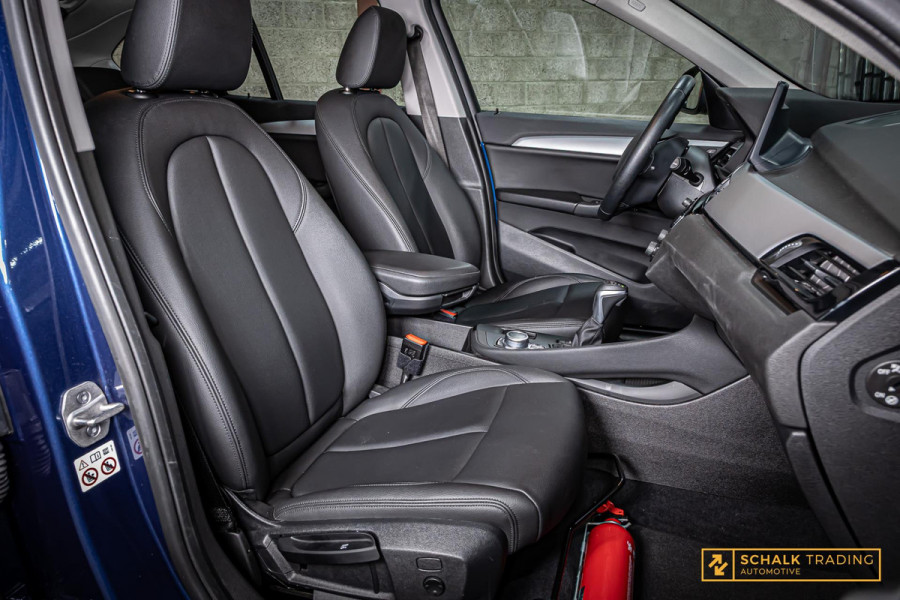BMW X1 XDrive25e|Cam|Leder|Carplay|HUD|Dealer|Garantie