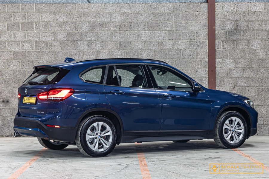 BMW X1 XDrive25e|Cam|Leder|Carplay|HUD|Dealer|Garantie