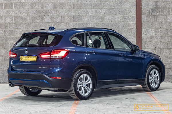 BMW X1 XDrive25e|Cam|Leder|Carplay|HUD|Dealer|Garantie