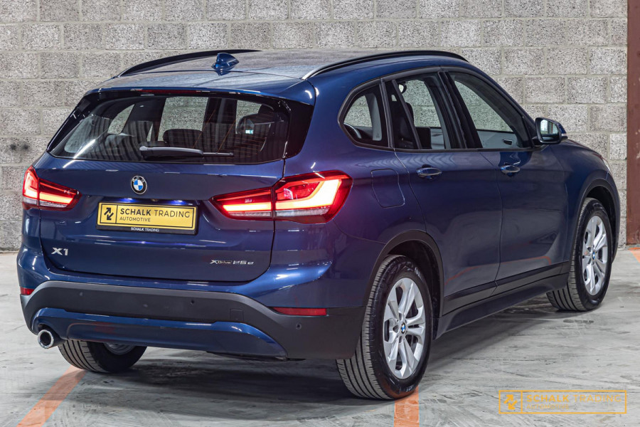 BMW X1 XDrive25e|Cam|Leder|Carplay|HUD|Dealer|Garantie
