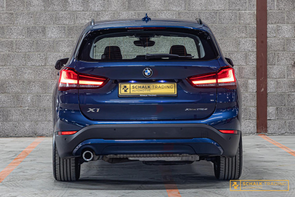 BMW X1 XDrive25e|Cam|Leder|Carplay|HUD|Dealer|Garantie