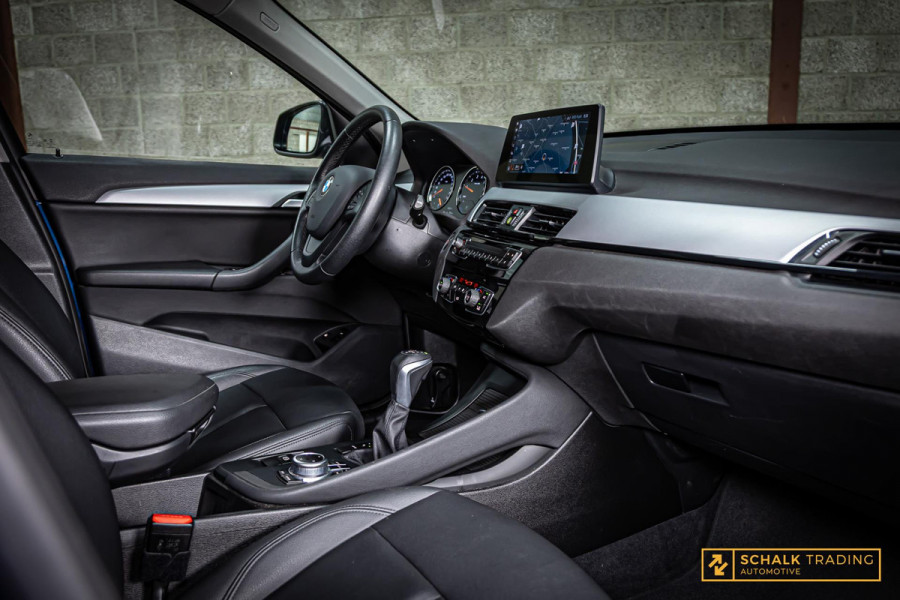 BMW X1 XDrive25e|Cam|Leder|Carplay|HUD|Dealer|Garantie
