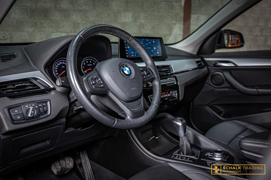 BMW X1 XDrive25e|Cam|Leder|Carplay|HUD|Dealer|Garantie