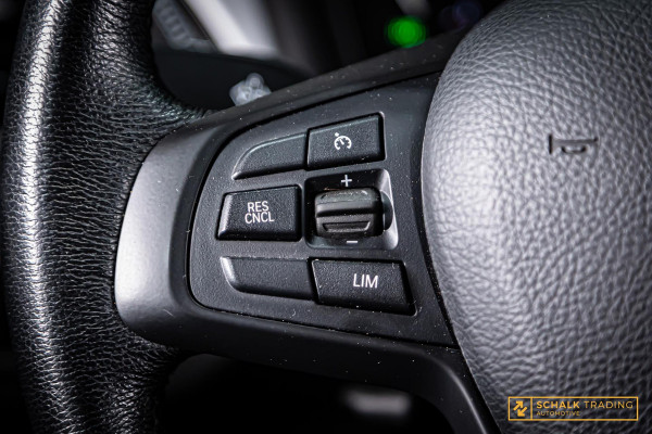 BMW X1 XDrive25e|Cam|Leder|Carplay|HUD|Dealer|Garantie