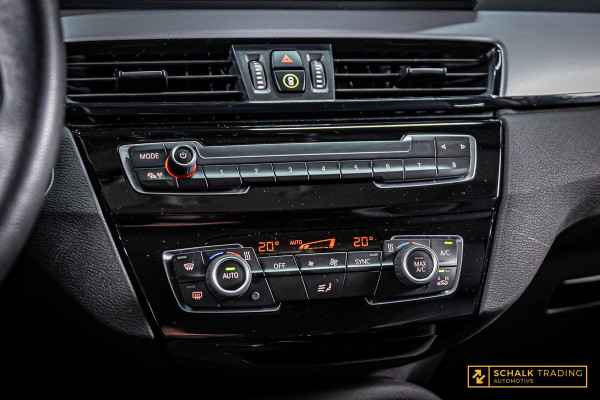 BMW X1 XDrive25e|Cam|Leder|Carplay|HUD|Dealer|Garantie