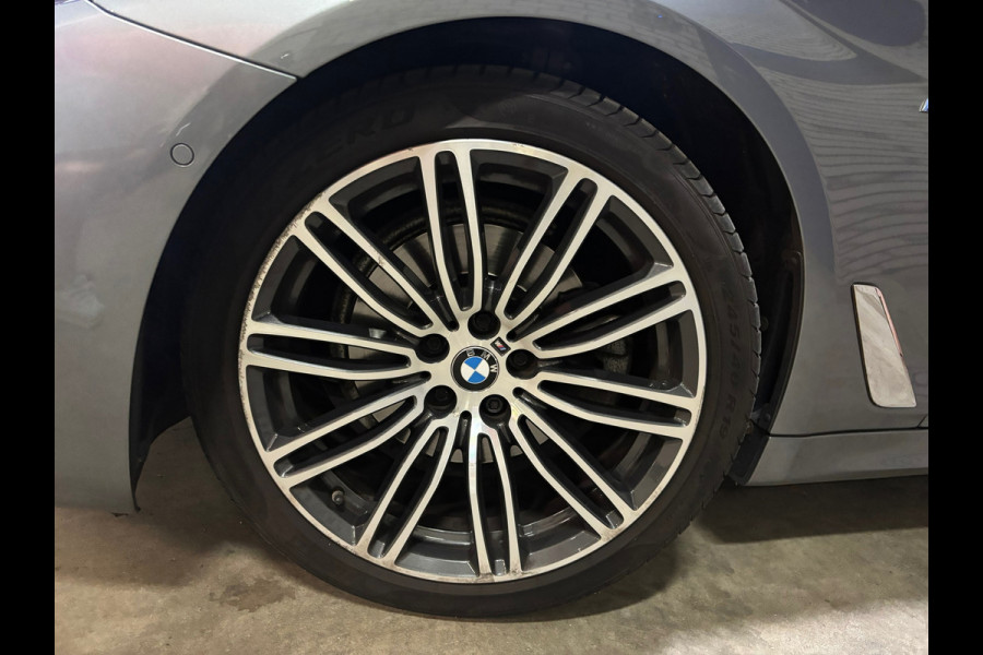 BMW 5 Serie 520i High Executive M-pakket