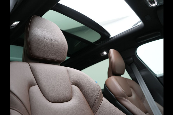 Volvo V60 T8 Twin Engine AWD Inscription Plug In Hybrid PHEV | Trekhaak af Fabriek | Panodak | Adaptive Cruise | Head Up | Lederen Sportstoelen Memory | 360 Camera | BLIS | Virtual |