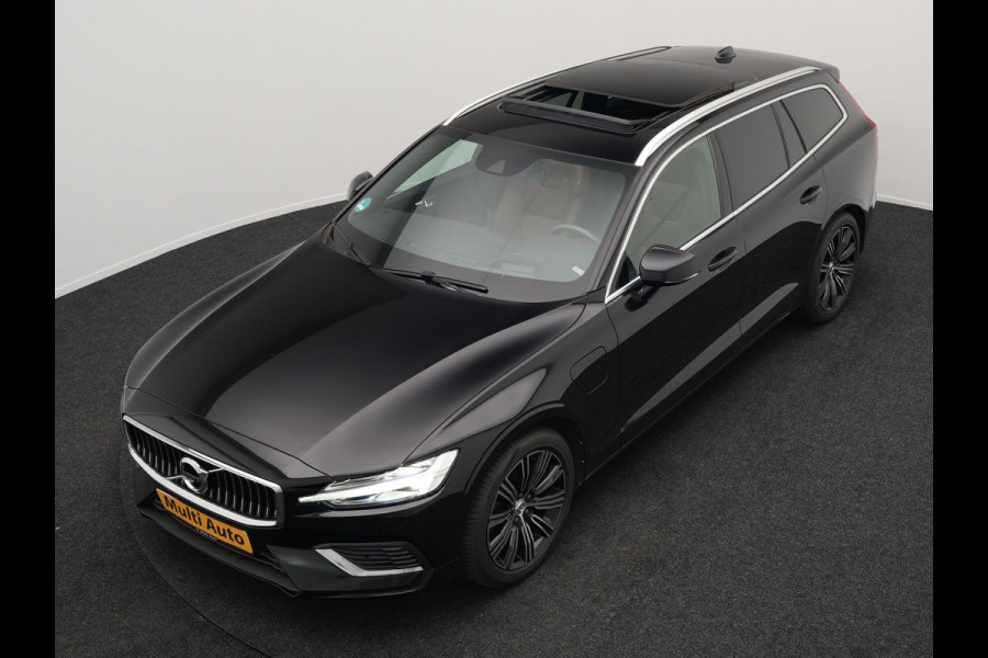 Volvo V60 T8 Twin Engine AWD Inscription Plug In Hybrid PHEV | Trekhaak af Fabriek | Panodak | Adaptive Cruise | Head Up | Lederen Sportstoelen Memory | 360 Camera | BLIS | Virtual |